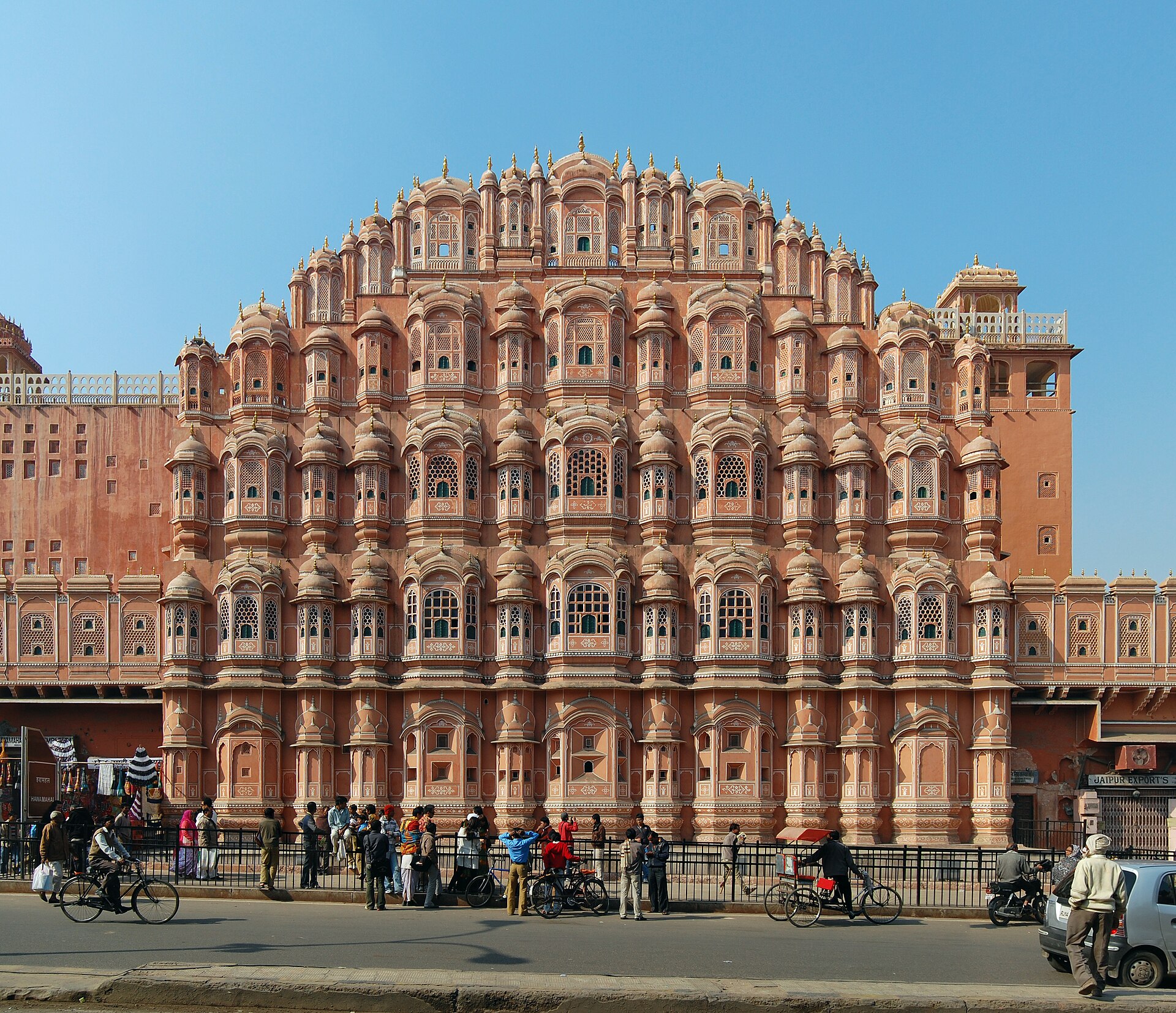 Hawa Mahal Jaipur Rajasthan pink city - India tour taxi packages